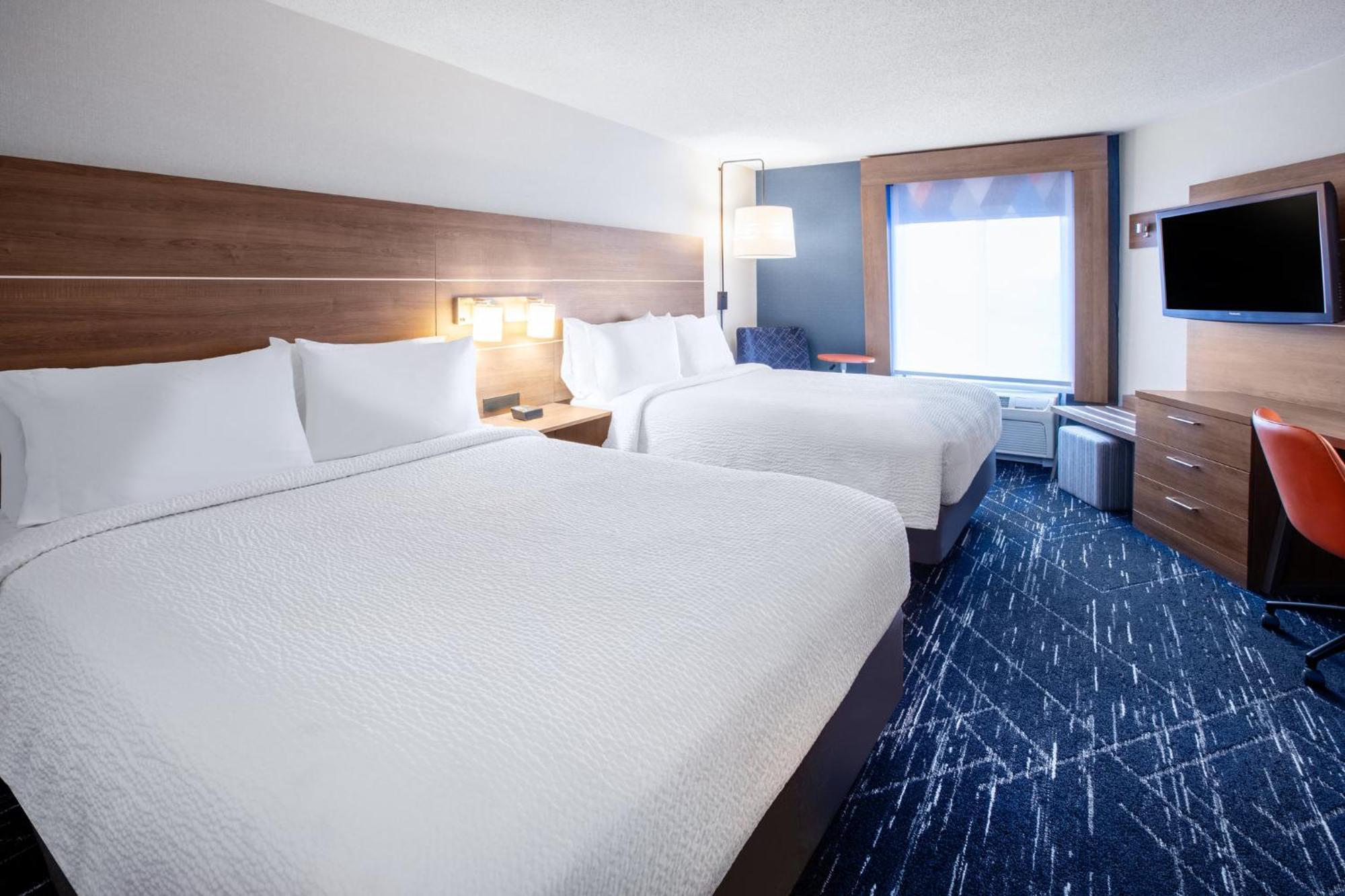 Holiday Inn Express Hotel & Suites Auburn Hills By Ihg Exterior foto
